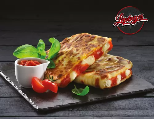 Paradicsomos-Mozzarellás Lepény